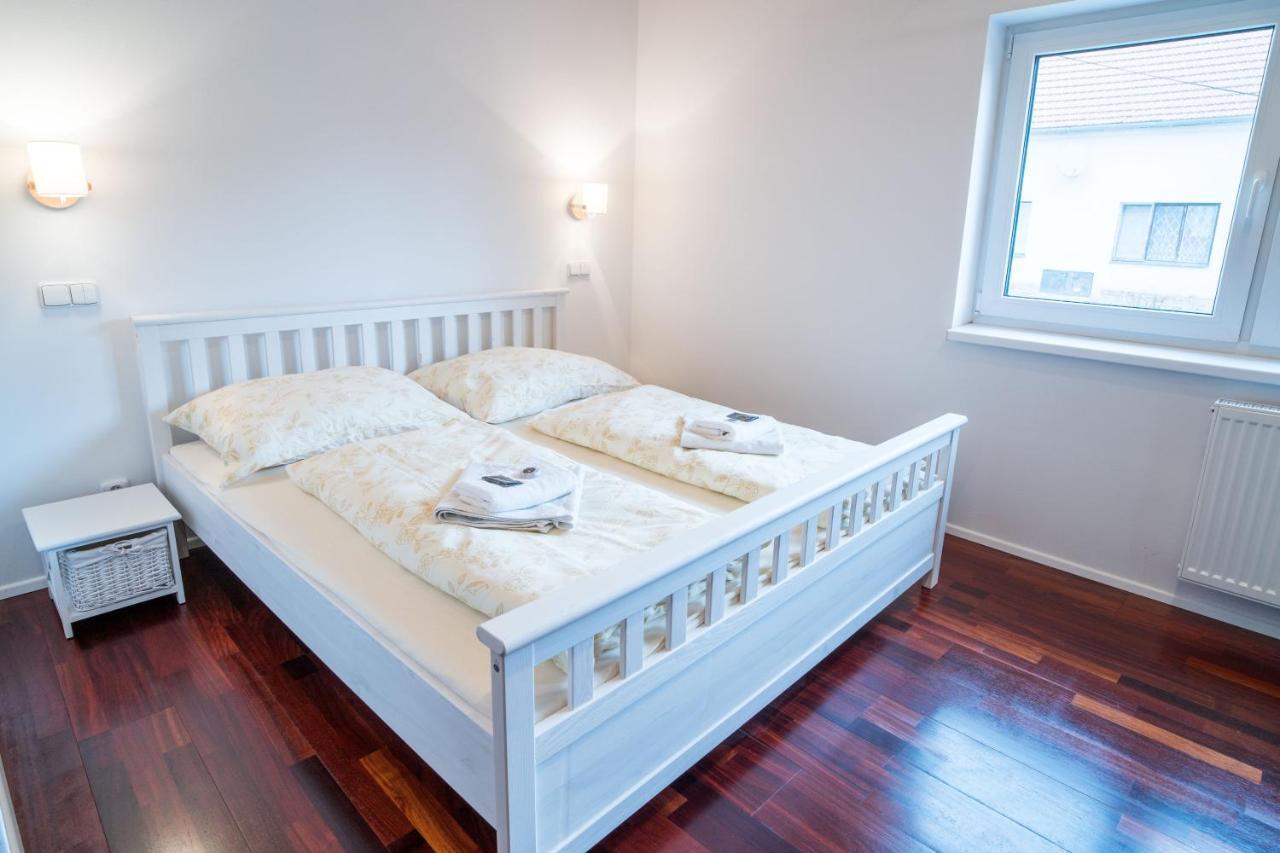 Apartmany Habanska, Cely Dum Pouzdrany Exterior foto