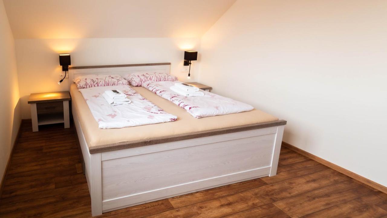 Apartmany Habanska, Cely Dum Pouzdrany Exterior foto